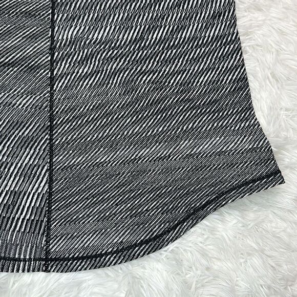 Lululemon Base Pace Ribbed Tank in Time Warp Alpine White Black Size 8 Rare - Picture 12 of 12